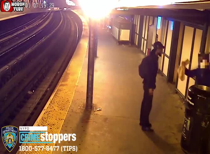 Video :Another Day, Another Black Thug Assaulting An Asian Just For Being Asian - Videos - VidMax